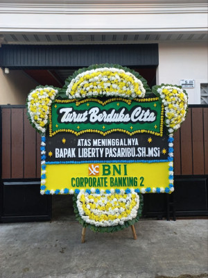 Papan Bunga Duka di Cimarias